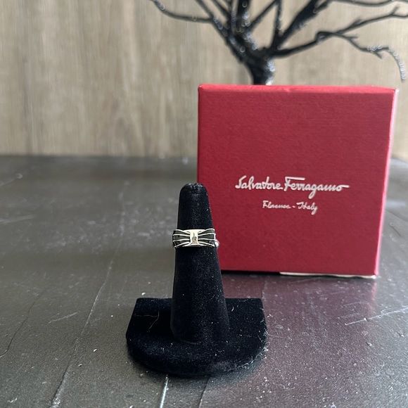 Salvatore Ferragamo Jewelry - Salvatore Ferragamo Bow Black Enamel Ring Size 50 Sterling Silver 925